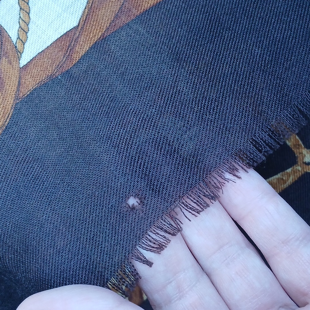 PAOLO Rossini Italian Fringe Black and Gold Chain Link Scarf - Picture 4 of 9